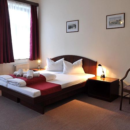 Hotel U Bileho Kone Loket Room photo